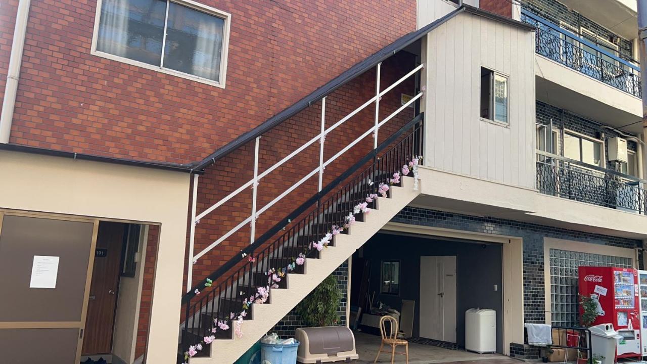 Nippori Osaka Nishi-Tengachaya Guesthouse西天下茶屋アパートメント מראה חיצוני תמונה